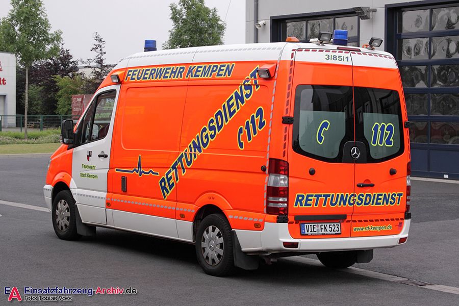 Rettung Kempen 03 KTW 01 (a.D.)