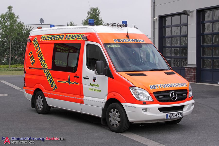 Rettung Kempen 03 KTW 02 (a.D.)