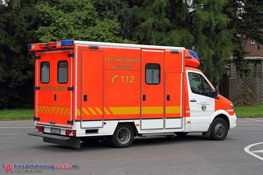 Rettung Kreis Viersen 05 RTW 01 (a.D.)