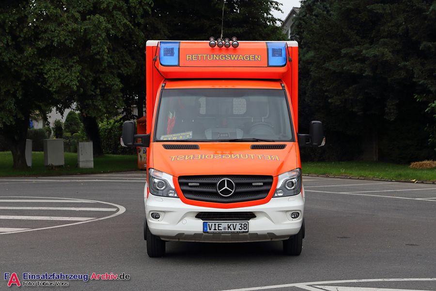 Rettung Kreis Viersen 05 RTW 01 (a.D.)