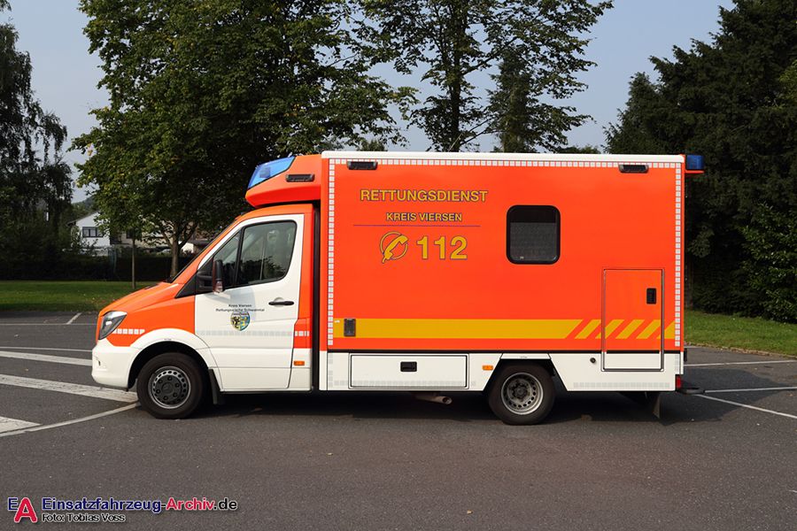 Rettung Kreis Viersen 06 RTW 01 (a.D.)