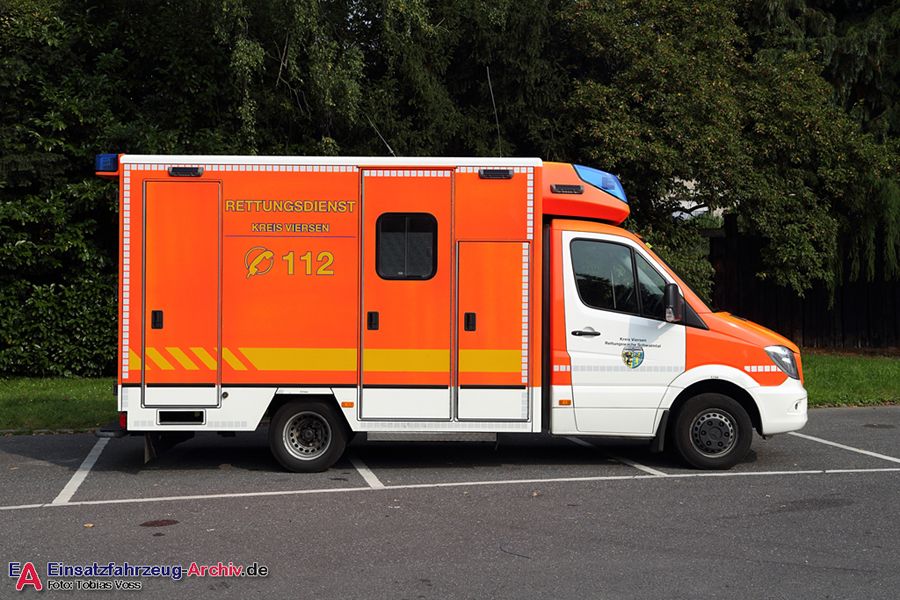 Rettung Kreis Viersen 06 RTW 01 (a.D.)