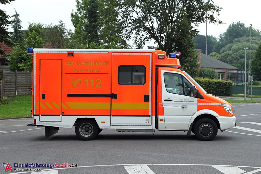 Rettung Kreis Viersen 06 RTW 02 (a.D.)