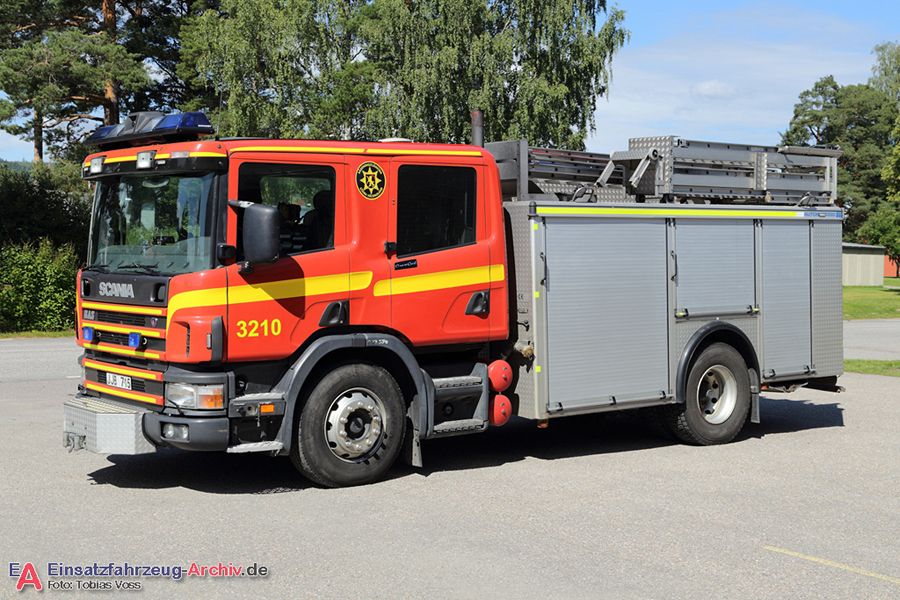 2 26-3210 - Släck-/Räddningsbil (a.D.)