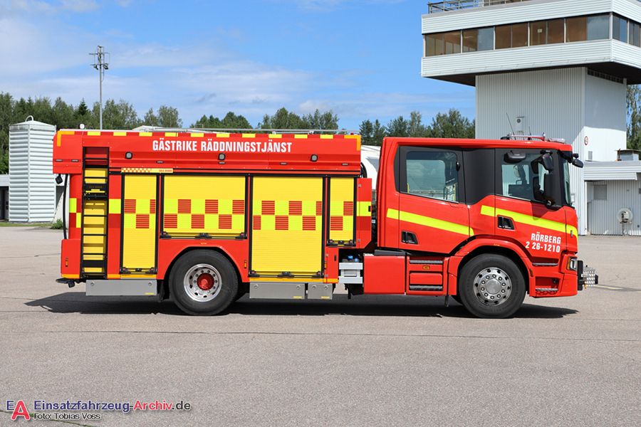 2 26-1210 - Släck-/räddningsbil