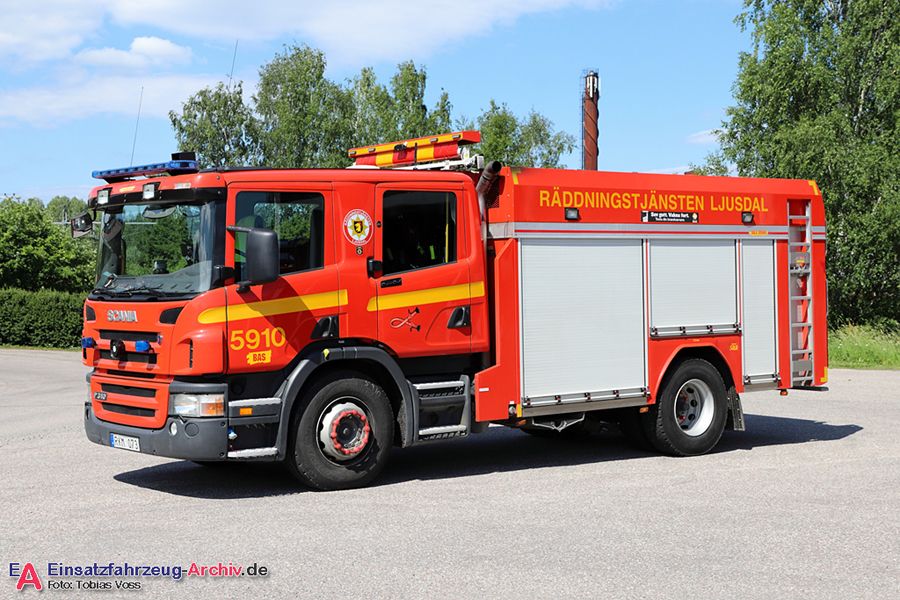 2 26-5910 - Släck-/Räddningsbil