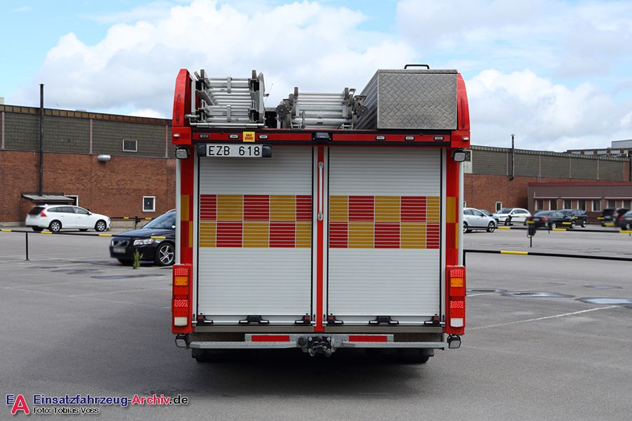 2 26-2510 - Släck-/Tankbil