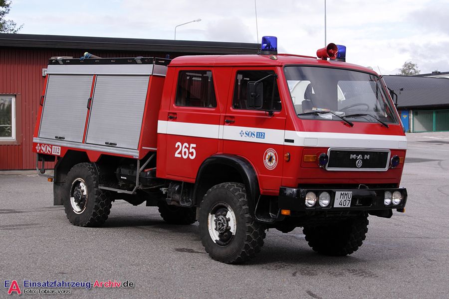 2 26-2450 - Terrängbil (a.D.)