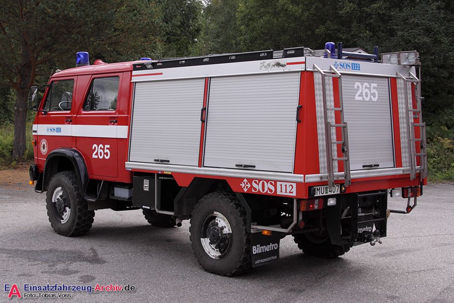 2 26-2450 - Terrängbil (a.D.)