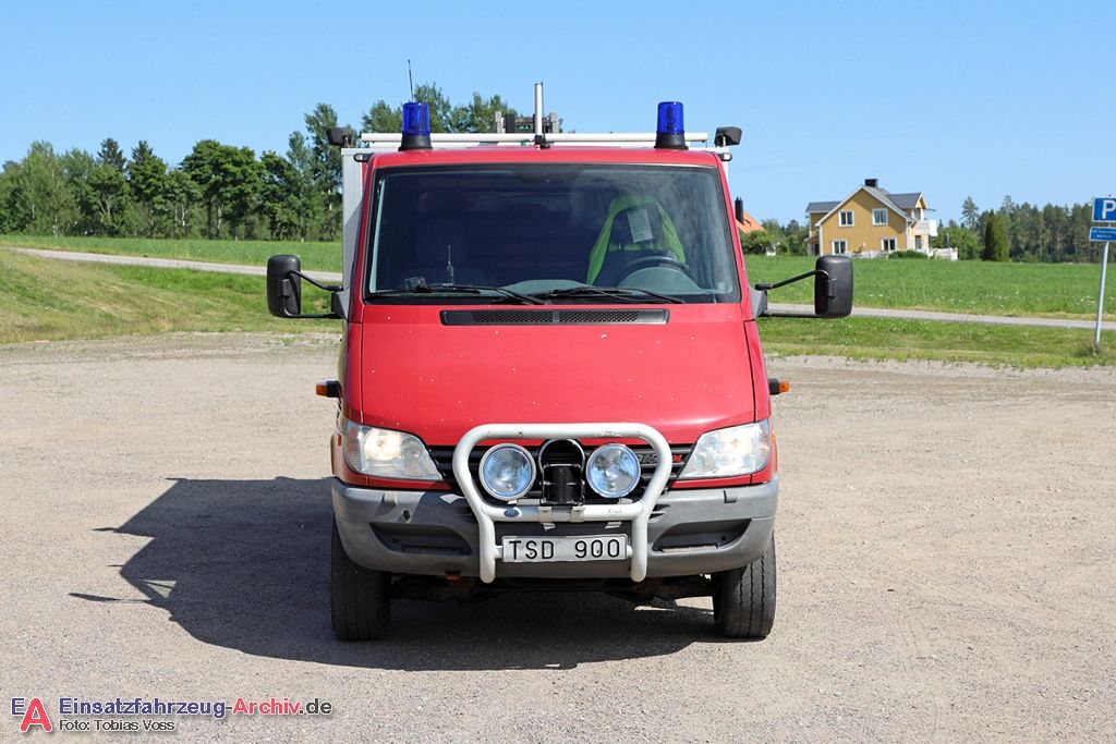 2 26-6420 - Släckbil