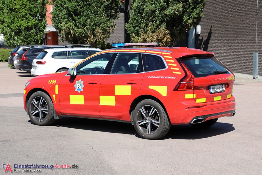 2 41-1280 - Ledningsbil