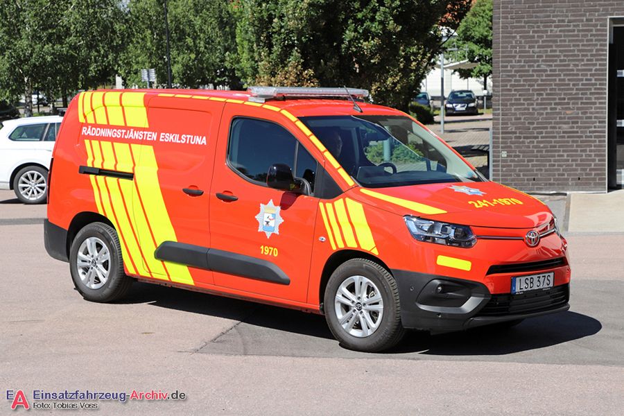 2 41-1970 - Transportbil