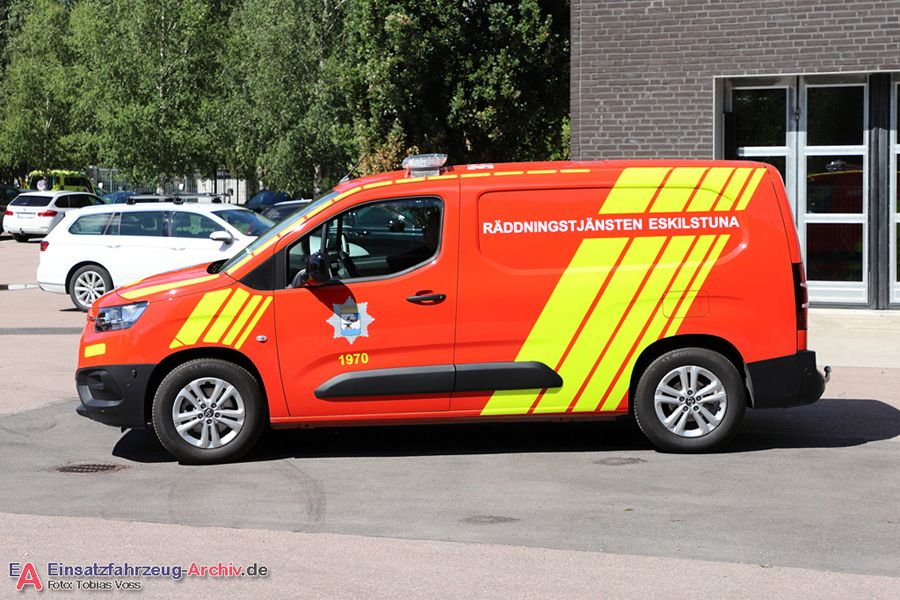 2 41-1970 - Transportbil