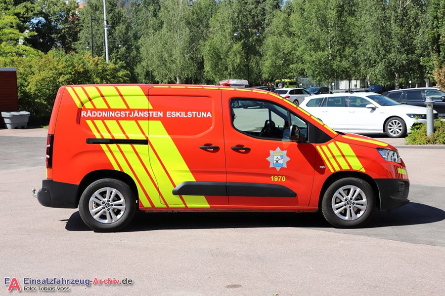 2 41-1970 - Transportbil