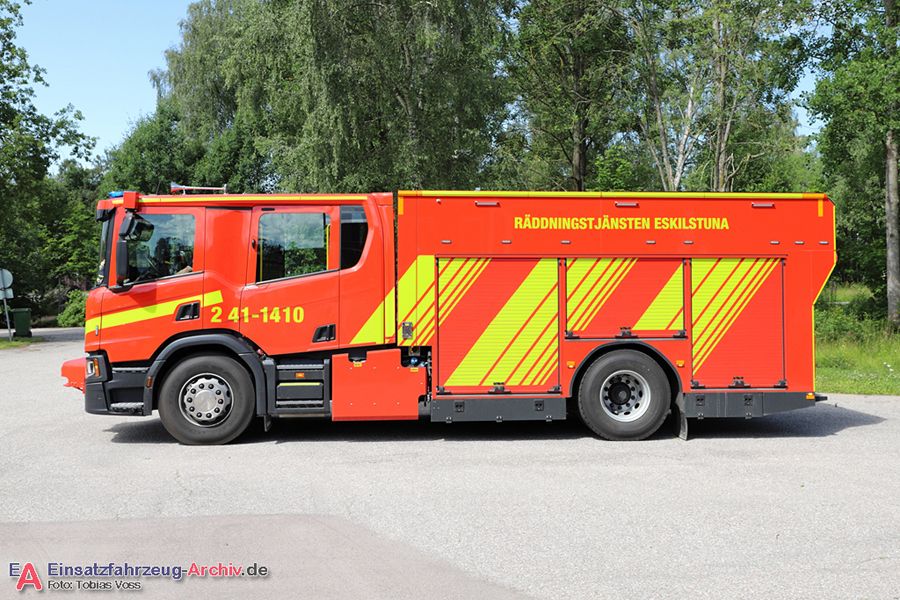 2 41-1410 - Släck-/Räddningsbil