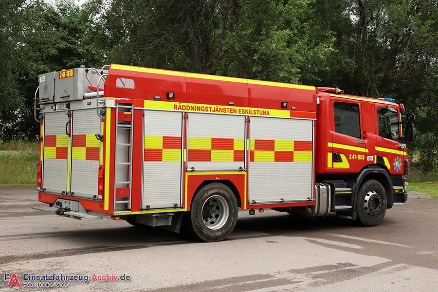 2 41-1610 - Släck-/Räddningsbil