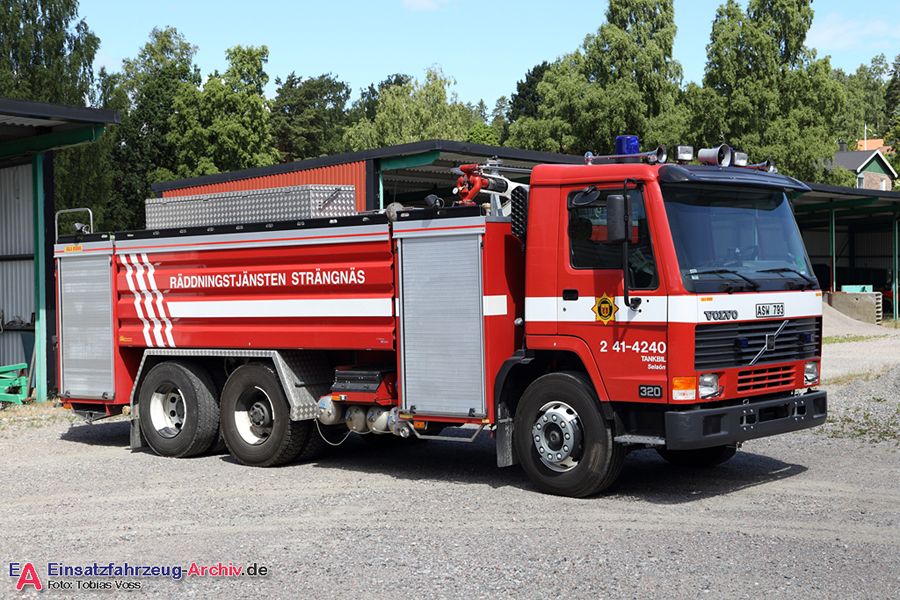 2 41-4240 - Tankbil (a.D.)