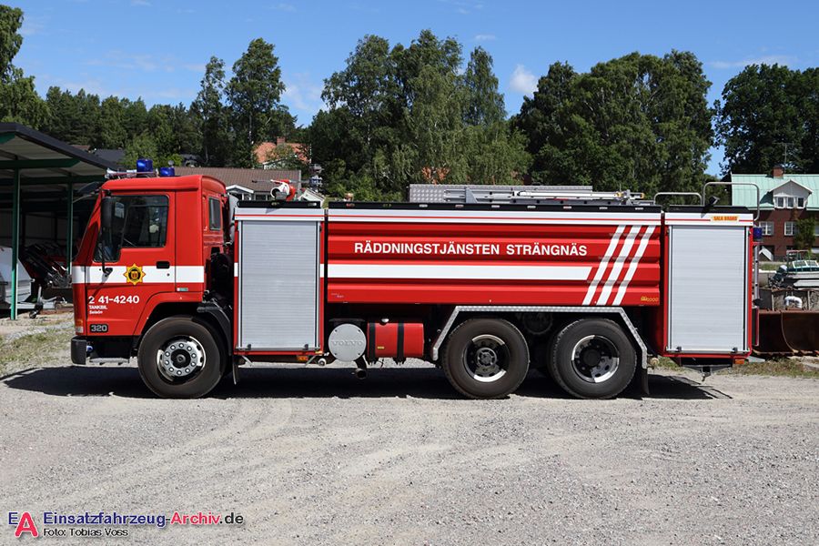 2 41-4240 - Tankbil (a.D.)