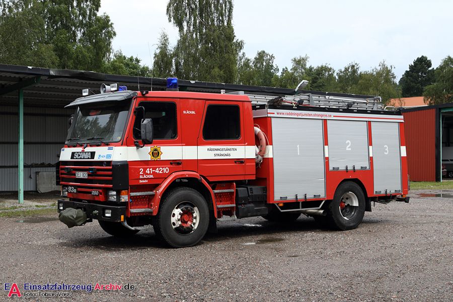 2 41-4210 - Släck-/räddningsbil (a.D.)