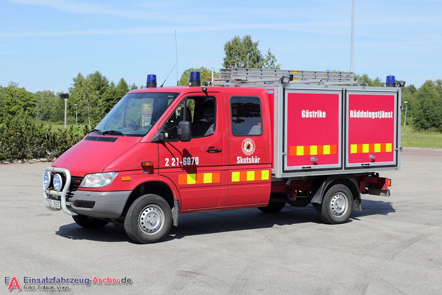 2 21-6070 - Transportbil