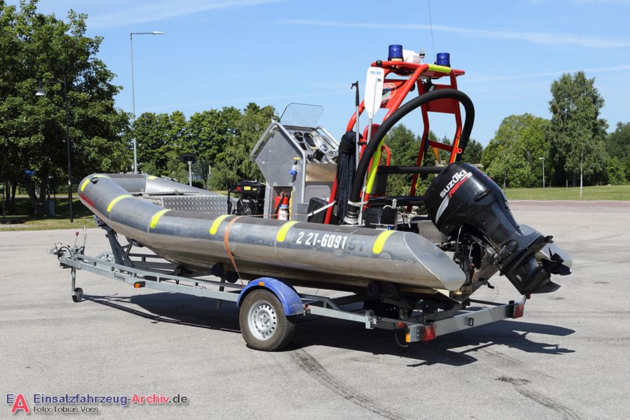 2 21-6091 - Räddningsbåt