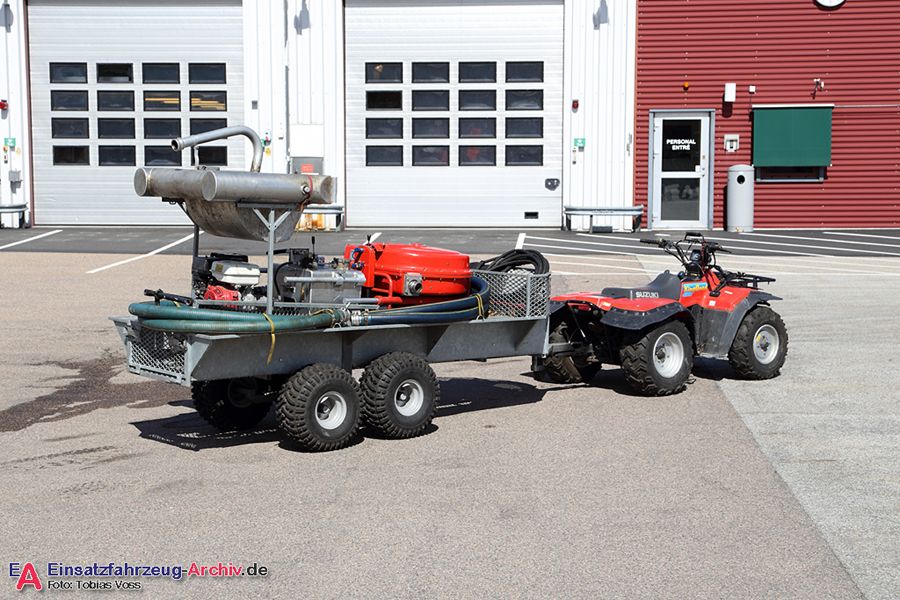 2 74-1057 - Terrängbil