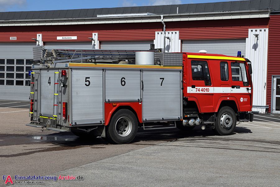 2 74-4010 - Släck-/Räddningsbil