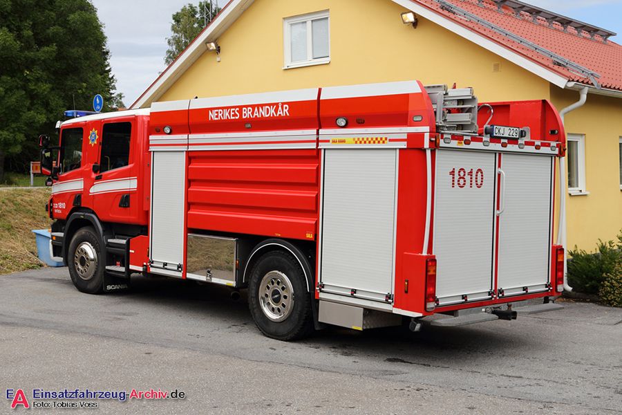 2 23-1810 - Släck-/Räddningsbil